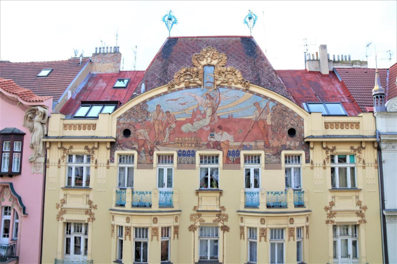Flowers Apartments Prague Exterior photo